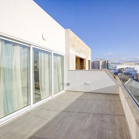 شقة Brand New Apt, With Prvt Balcony & Wifi By 360 Estates Gzira